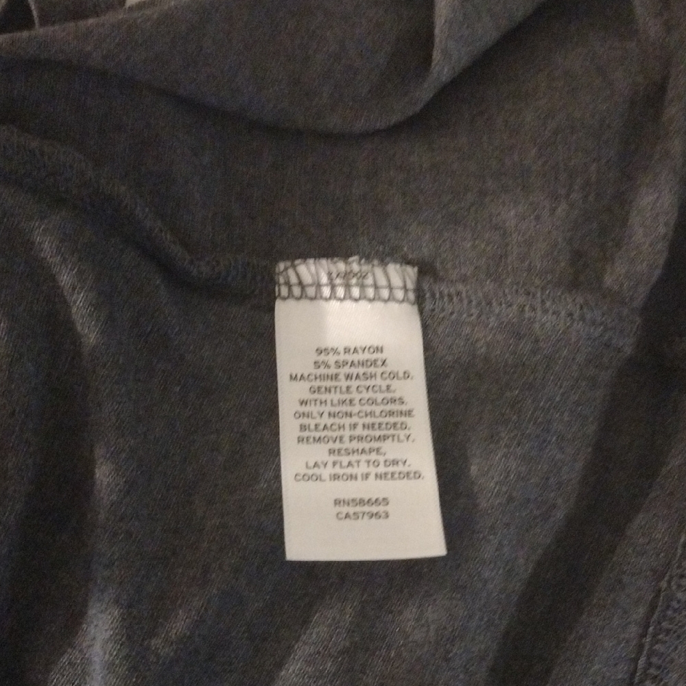 Halogen Gray Sleeveless Muscle Tee Relaxed Fit - Picture 5 of 5